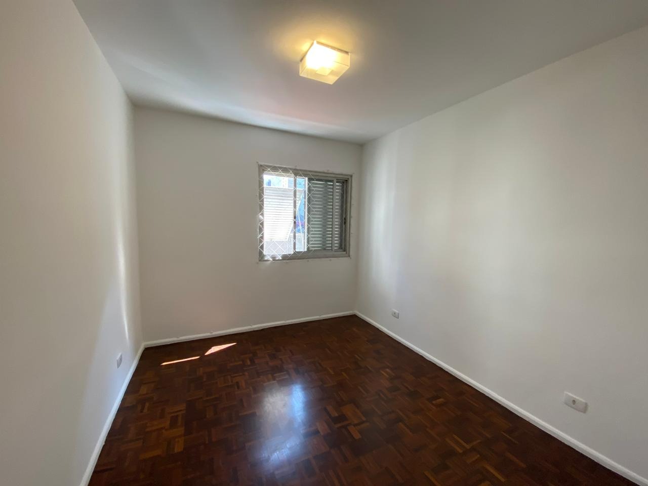 Apartamento para alugar com 3 quartos, 110m² - Foto 6