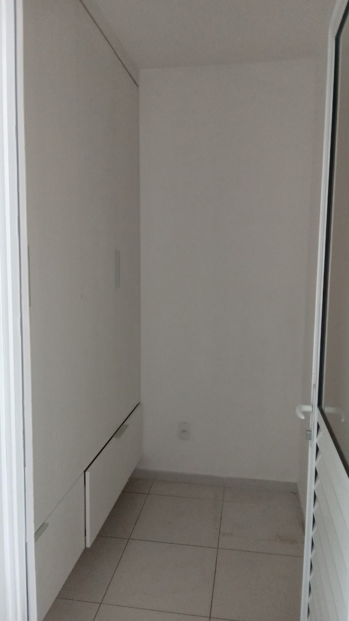 Apartamento para alugar com 3 quartos, 93m² - Foto 13