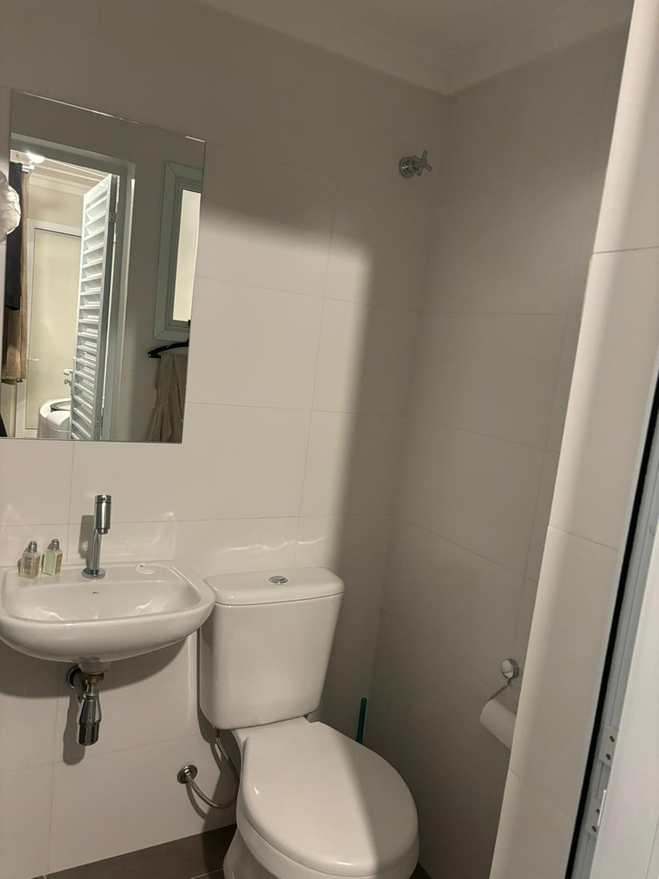 Apartamento para alugar com 3 quartos, 120m² - Foto 11