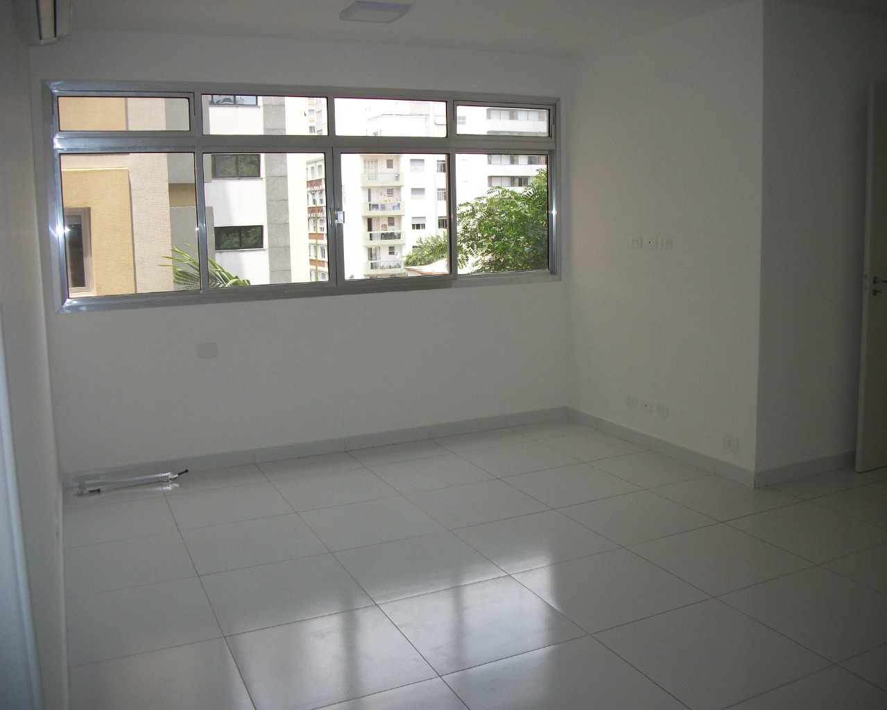 Apartamento para alugar com 2 quartos, 90m² - Foto 1