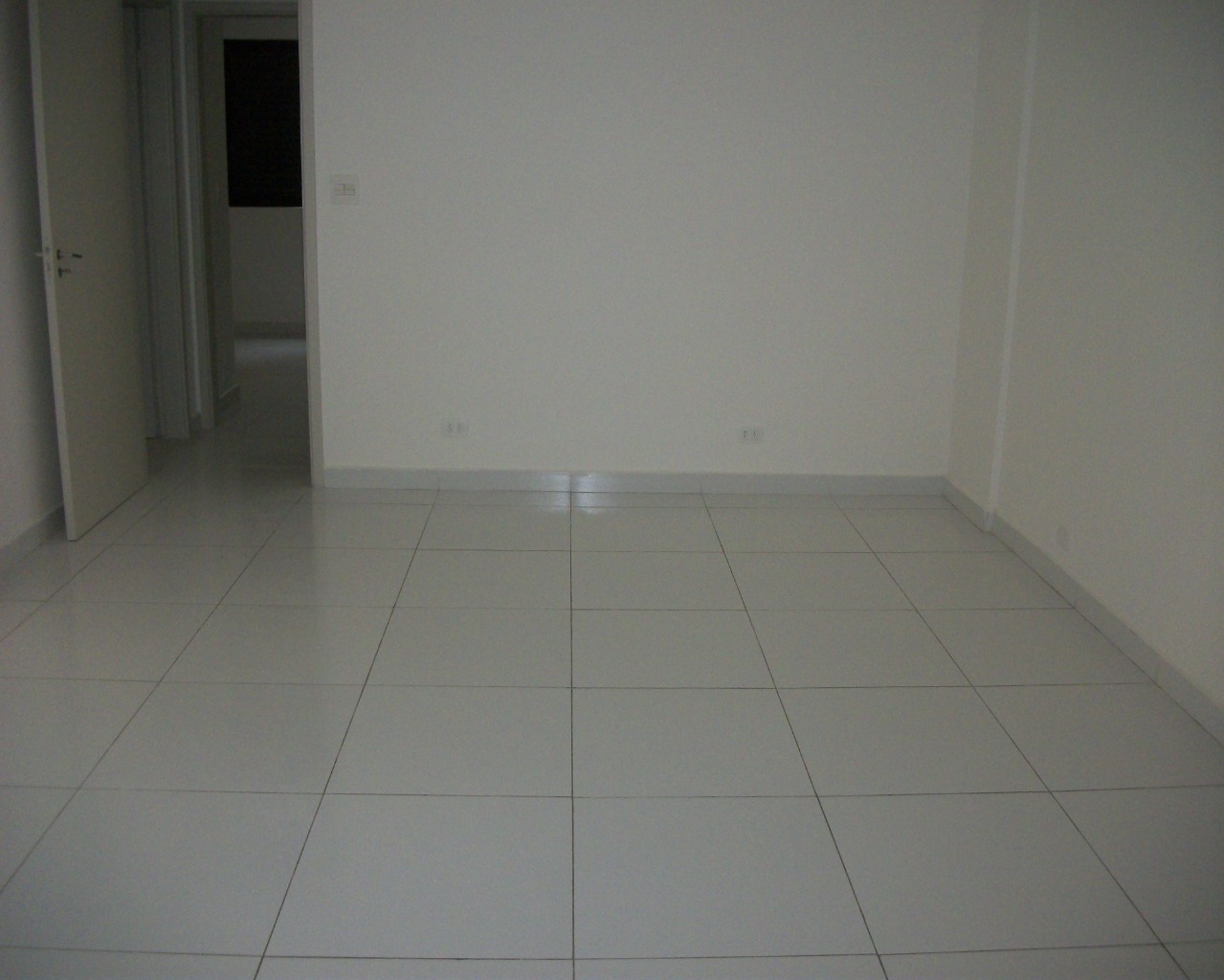 Apartamento para alugar com 2 quartos, 90m² - Foto 2