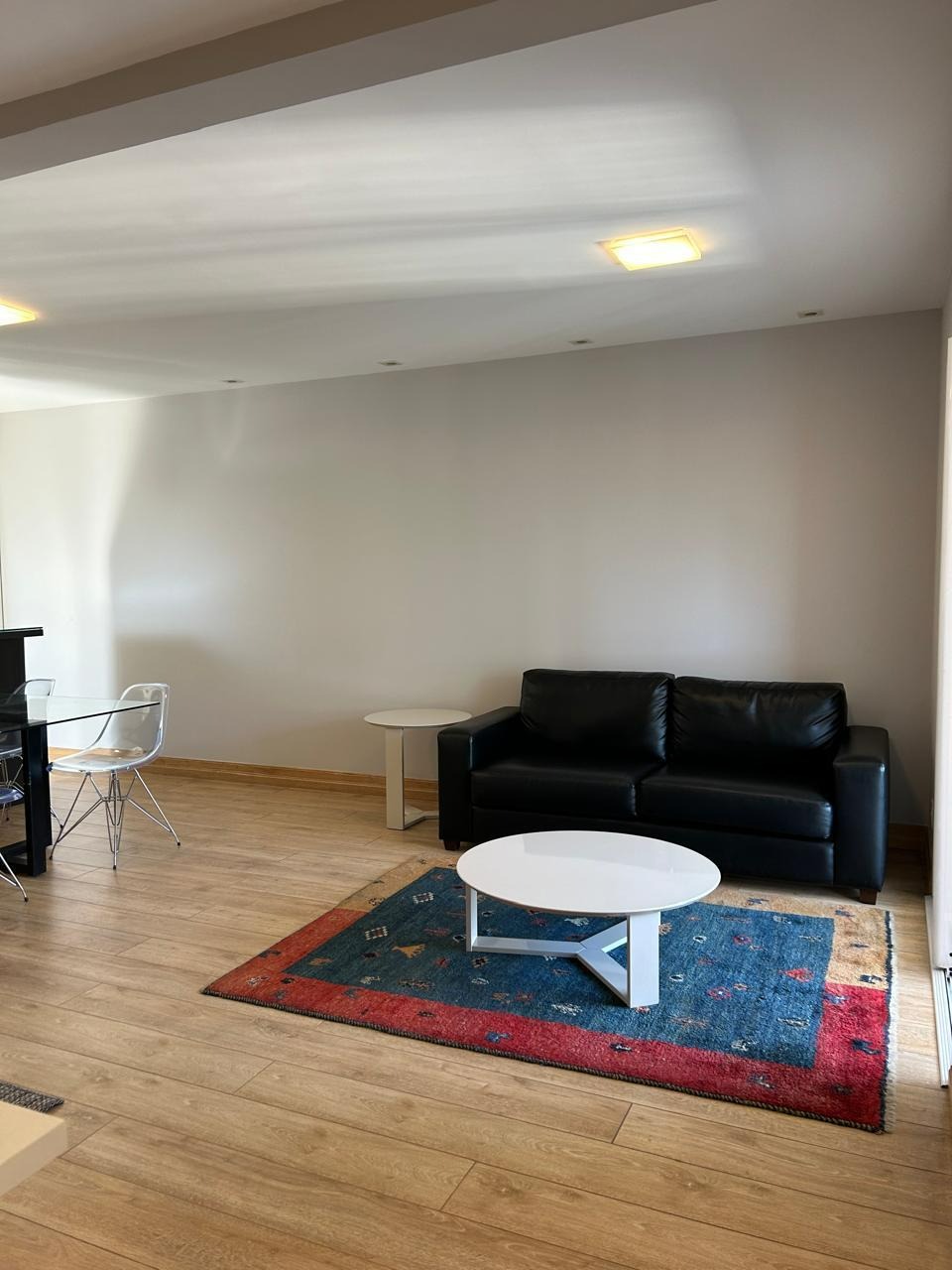 Apartamento para alugar com 2 quartos, 75m² - Foto 14