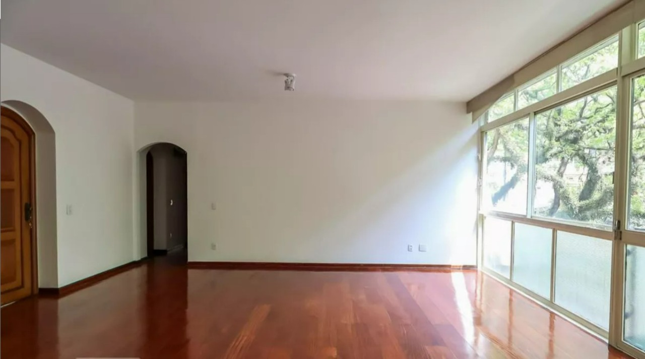 Apartamento para alugar com 3 quartos, 235m² - Foto 2