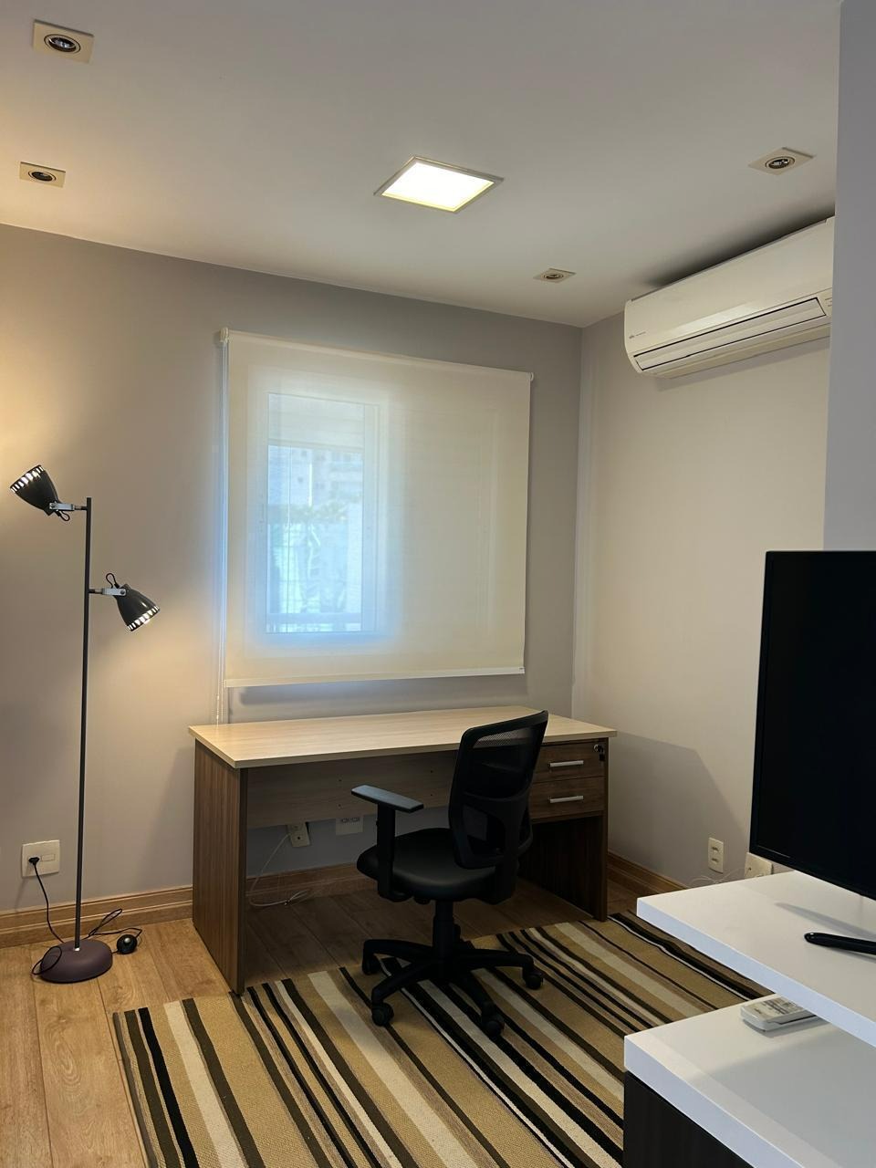 Apartamento para alugar com 2 quartos, 75m² - Foto 11