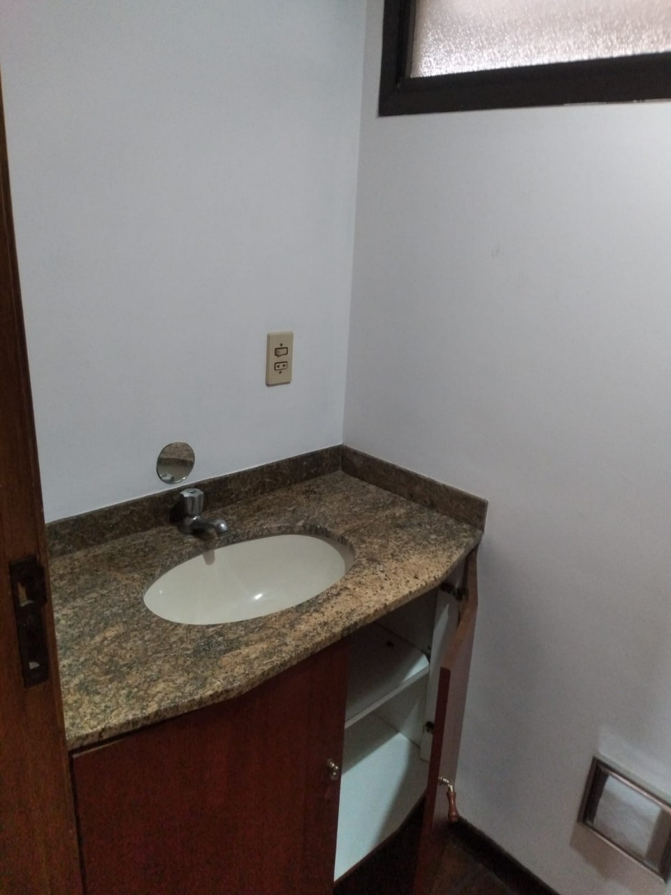 Apartamento para alugar com 3 quartos, 156m² - Foto 29