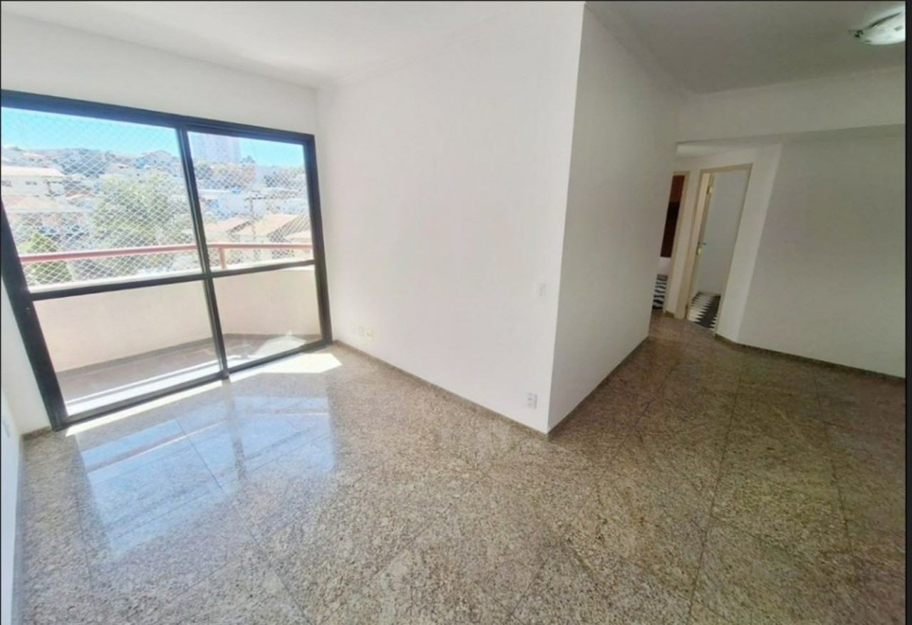 Apartamento à venda com 3 quartos, 70m² - Foto 1