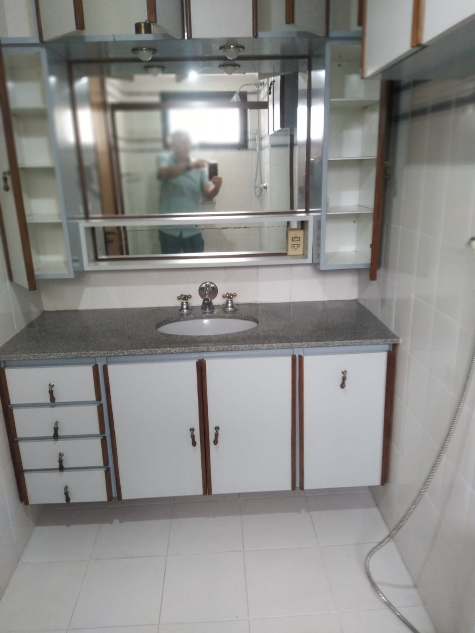 Apartamento para alugar com 3 quartos, 156m² - Foto 19