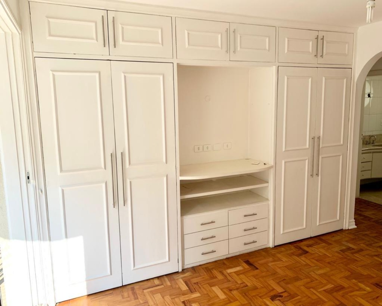 Apartamento para alugar com 4 quartos, 250m² - Foto 7