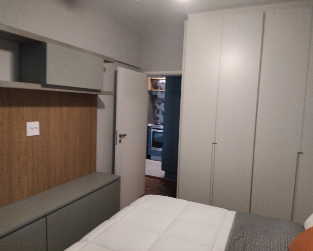 Apartamento à venda com 1 quarto, 50m² - Foto 9