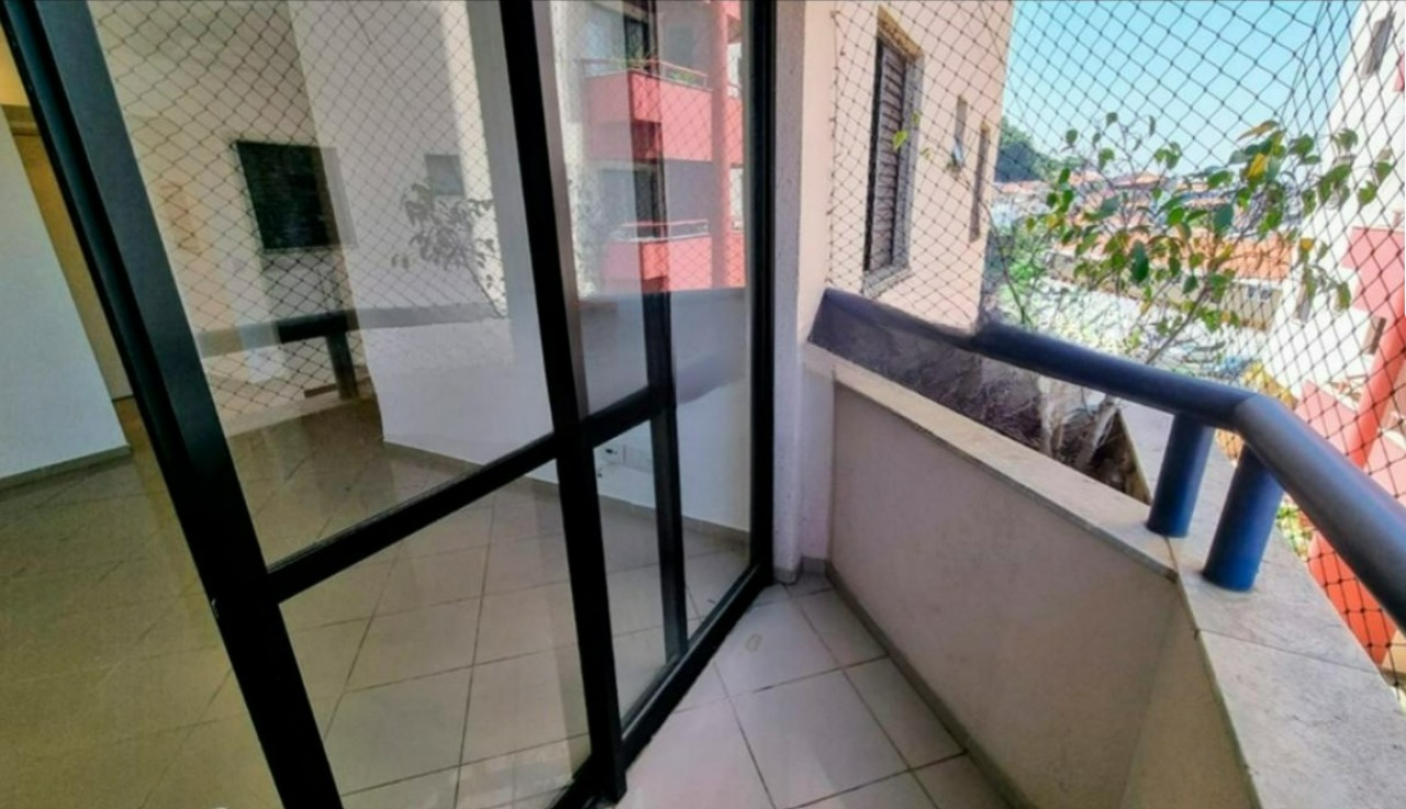 Apartamento à venda com 3 quartos, 70m² - Foto 4