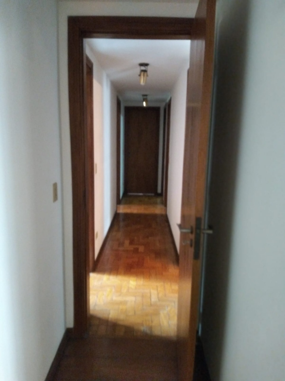 Apartamento para alugar com 3 quartos, 156m² - Foto 9