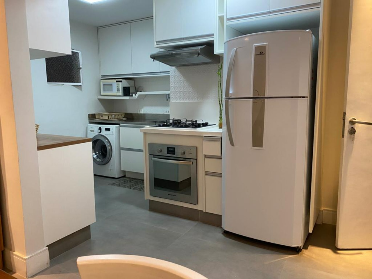 Apartamento para alugar com 2 quartos, 90m² - Foto 4