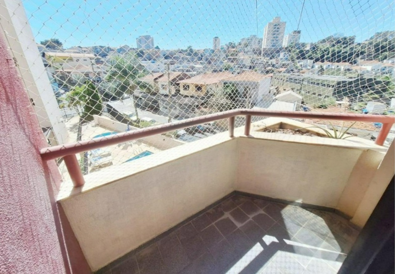 Apartamento à venda com 3 quartos, 70m² - Foto 2