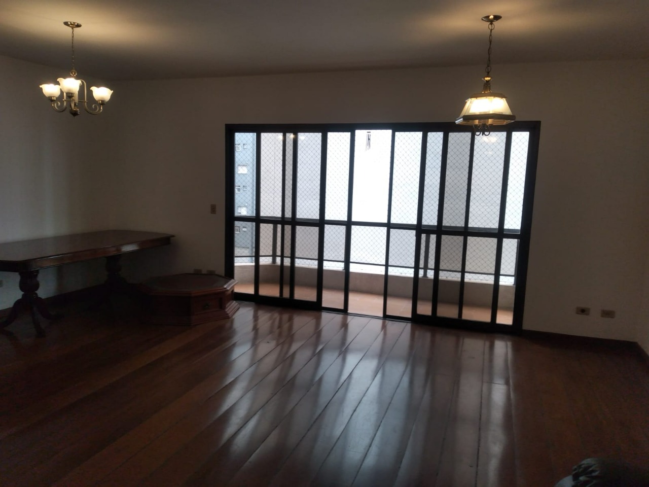 Apartamento para alugar com 3 quartos, 156m² - Foto 3