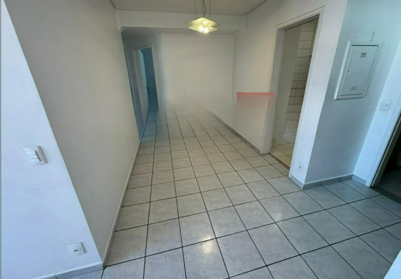 Apartamento à venda com 3 quartos, 70m² - Foto 2