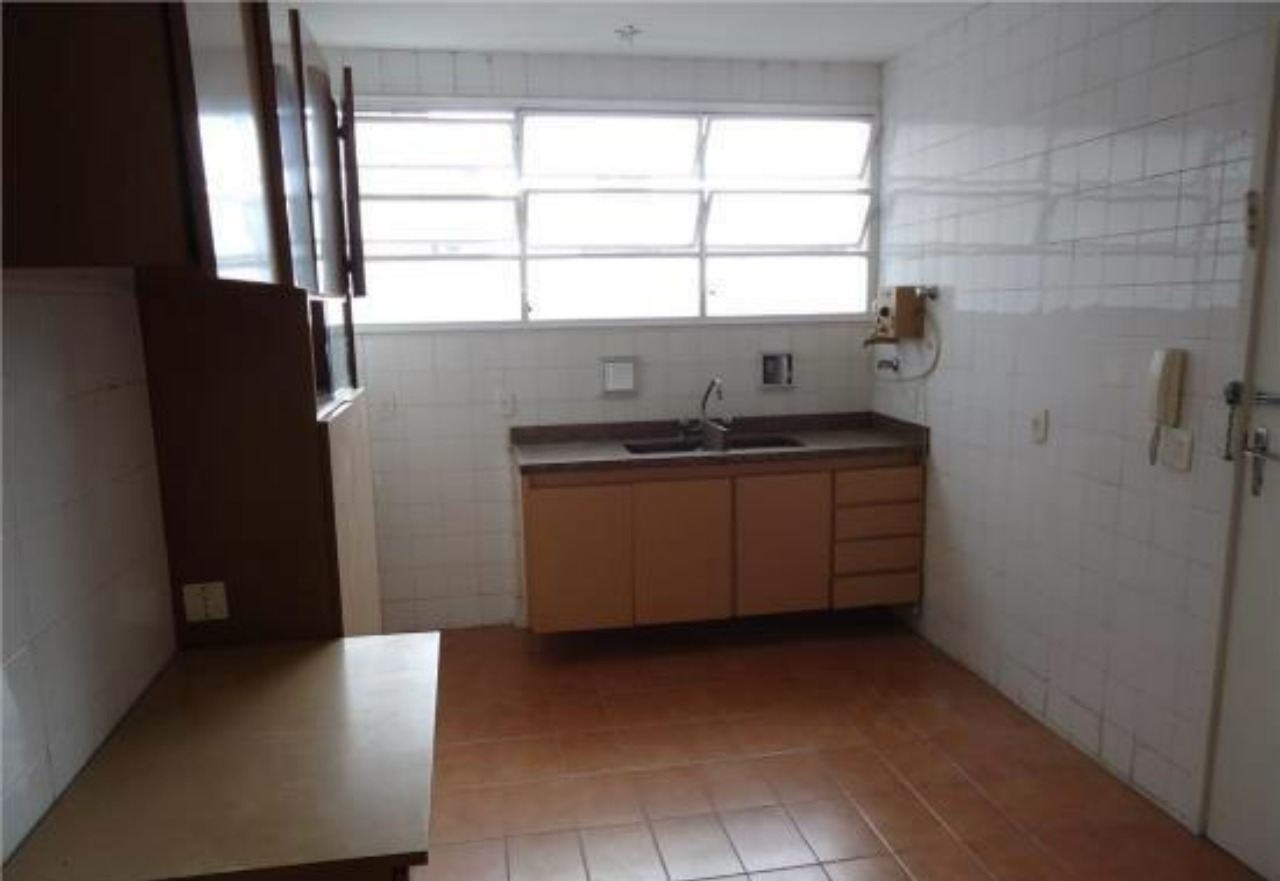 Apartamento para alugar com 3 quartos, 111m² - Foto 12