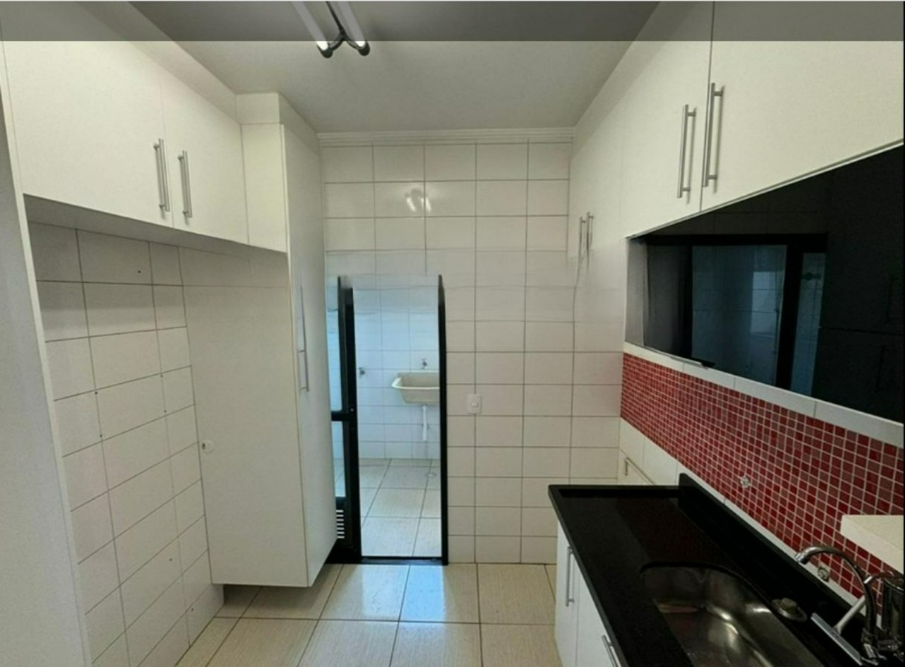 Apartamento à venda com 3 quartos, 70m² - Foto 4