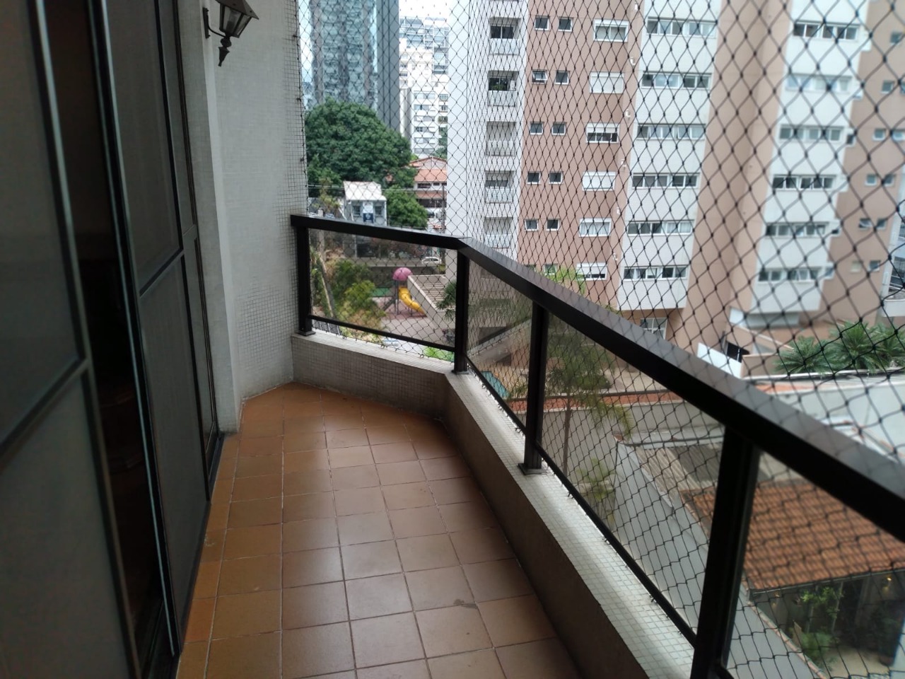 Apartamento para alugar com 3 quartos, 156m² - Foto 7