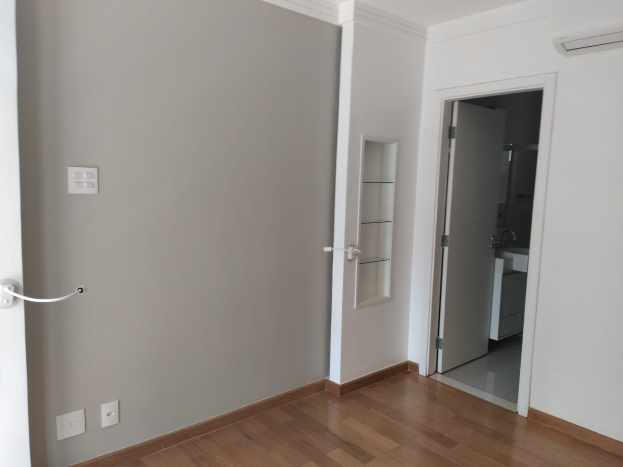 Apartamento para alugar com 2 quartos, 95m² - Foto 32