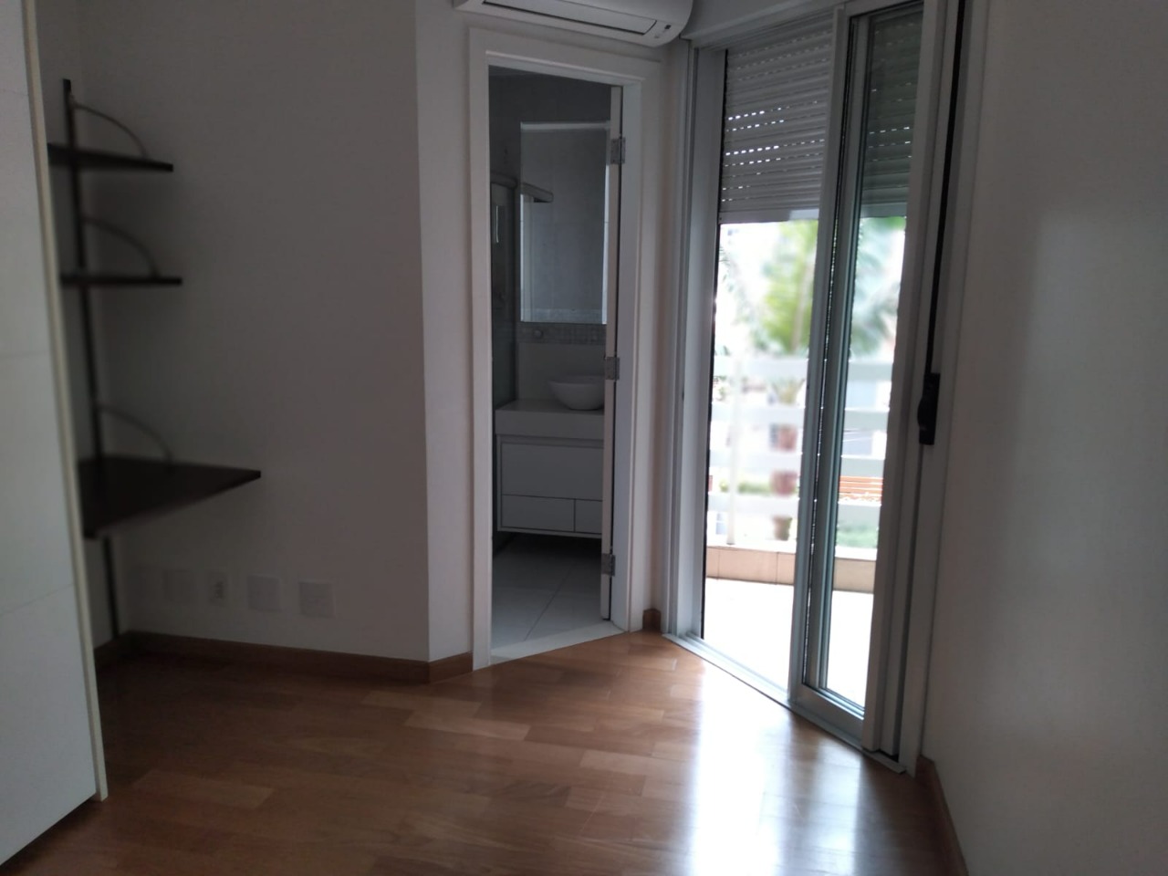 Apartamento para alugar com 2 quartos, 95m² - Foto 40