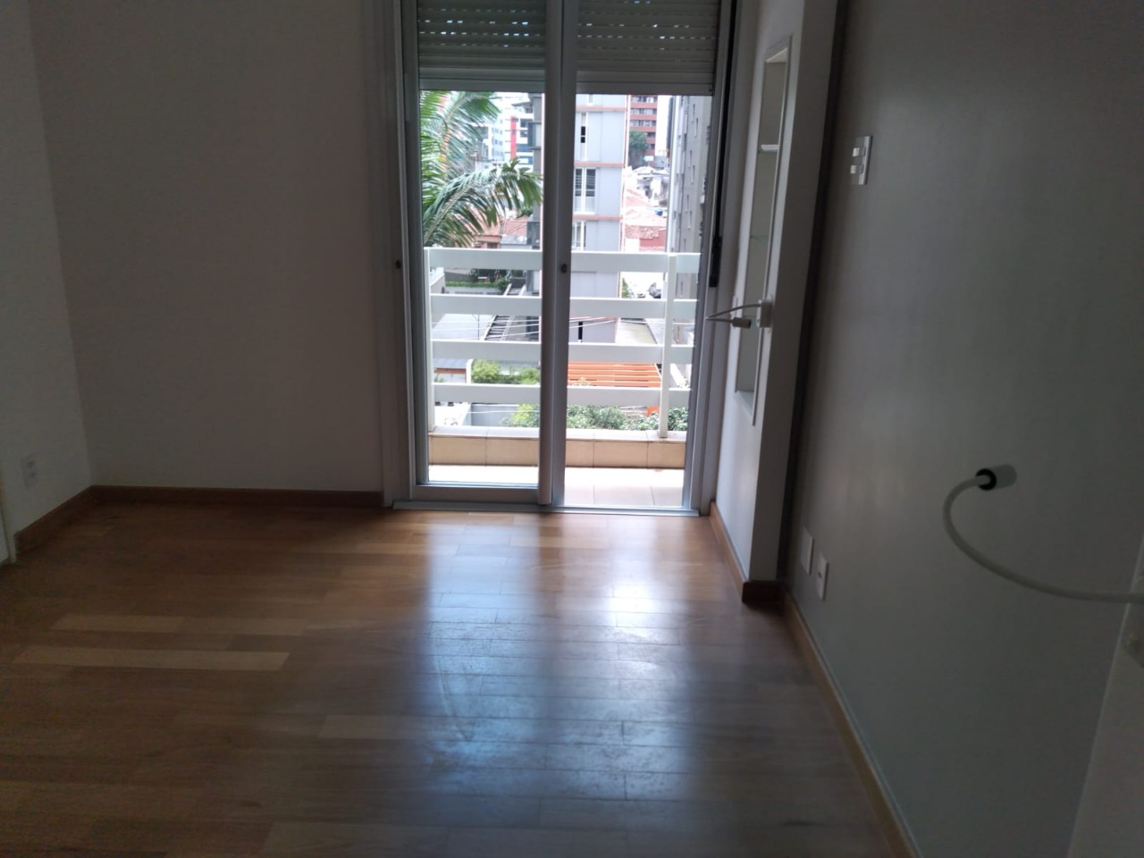 Apartamento para alugar com 2 quartos, 95m² - Foto 27