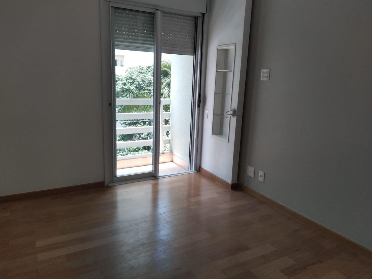 Apartamento para alugar com 2 quartos, 95m² - Foto 28