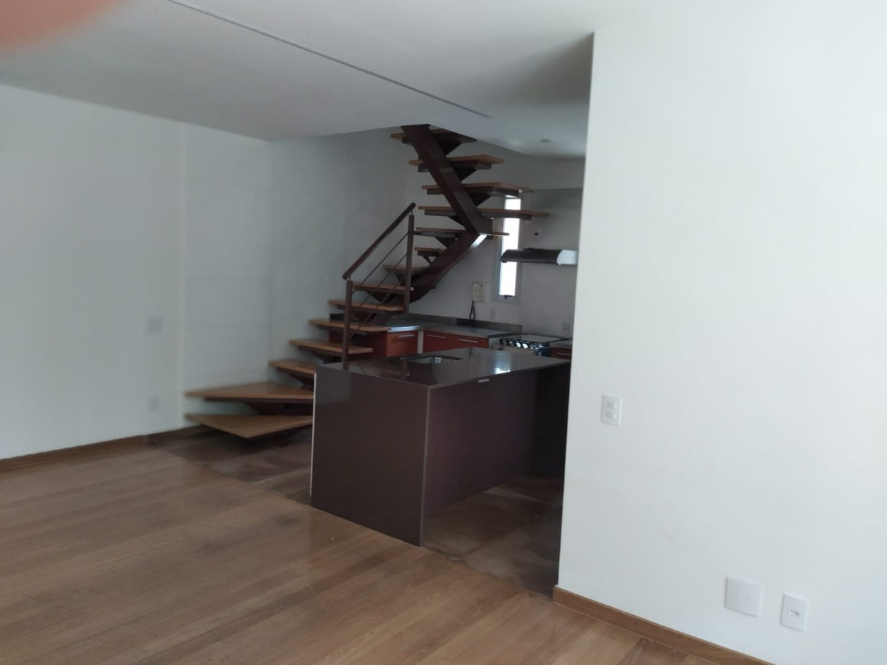 Apartamento para alugar com 2 quartos, 95m² - Foto 9