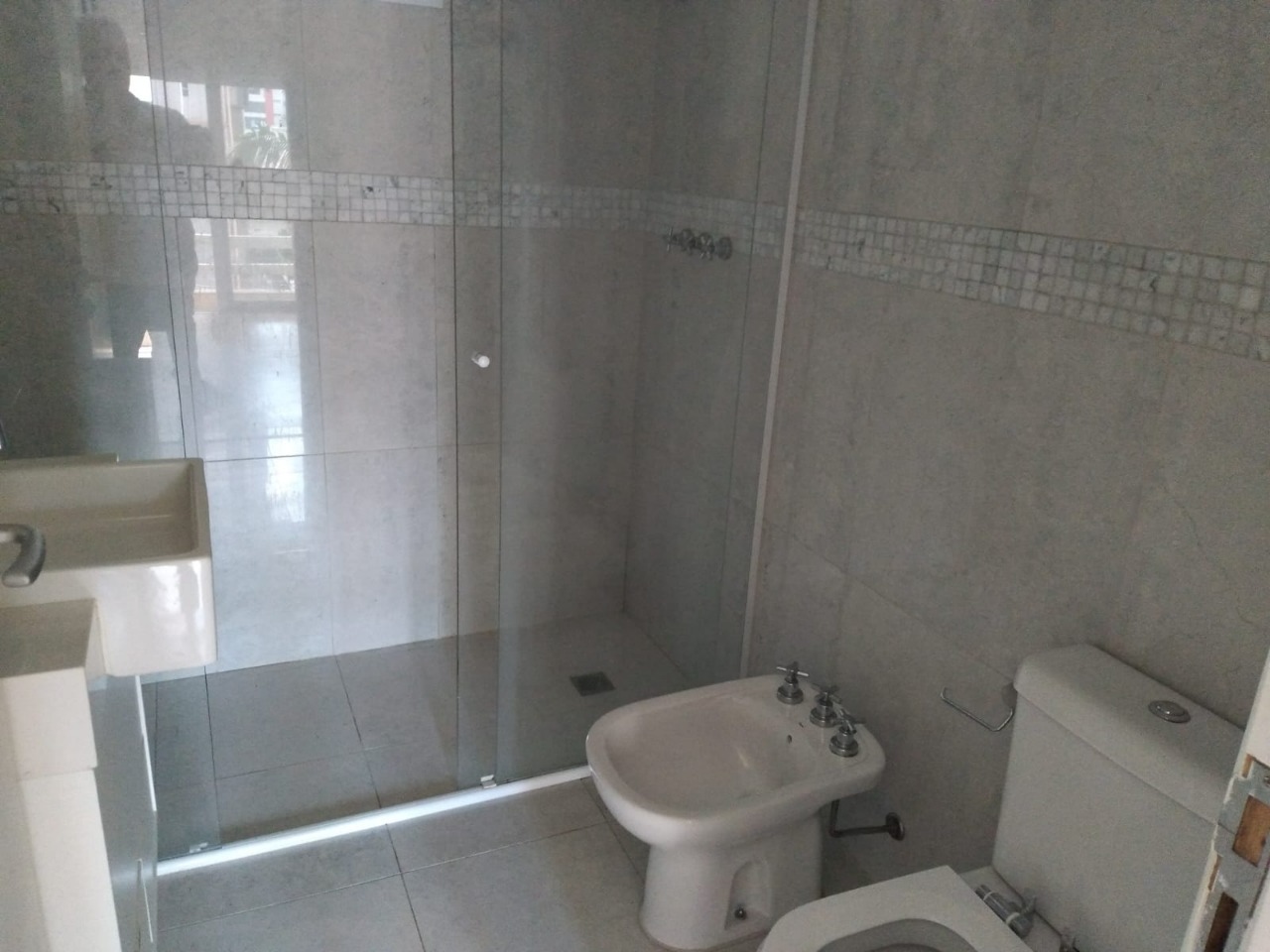 Apartamento para alugar com 2 quartos, 95m² - Foto 35