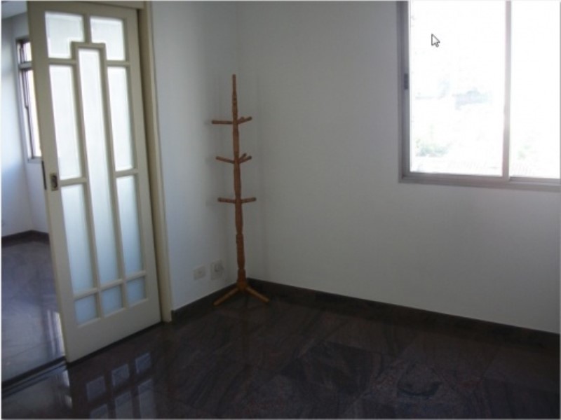 Apartamento para alugar com 3 quartos, 110m² - Foto 9