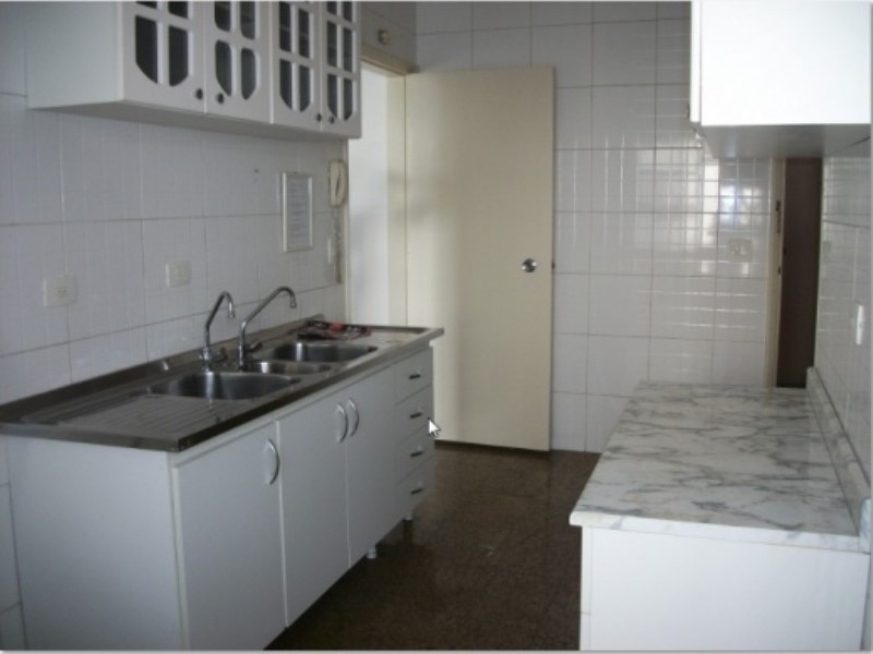 Apartamento para alugar com 3 quartos, 110m² - Foto 21