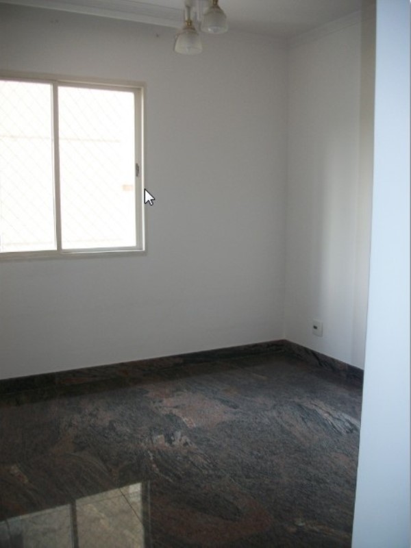 Apartamento para alugar com 3 quartos, 110m² - Foto 3