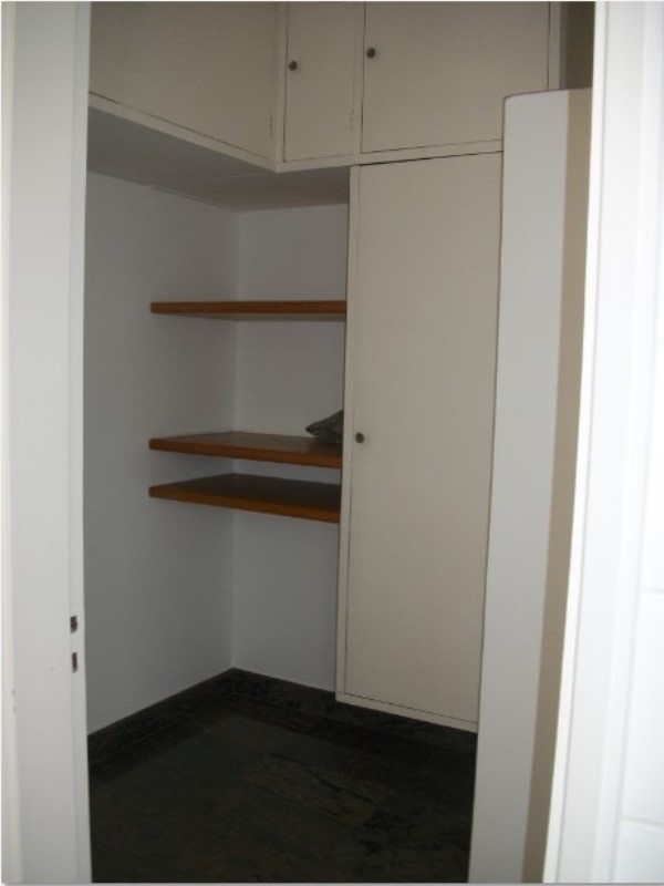 Apartamento para alugar com 3 quartos, 110m² - Foto 11