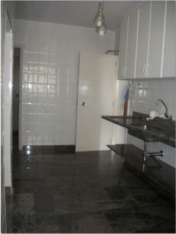 Apartamento para alugar com 3 quartos, 110m² - Foto 13