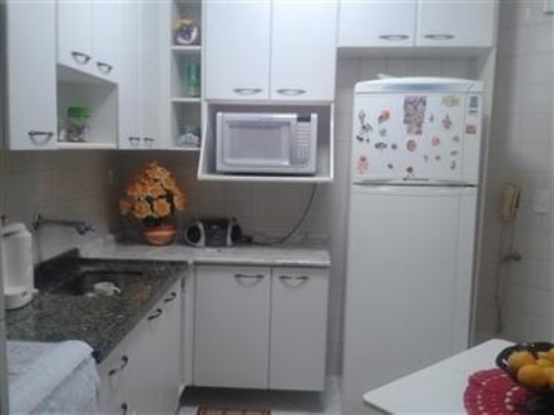 Apartamento à venda com 2 quartos, 62m² - Foto 1