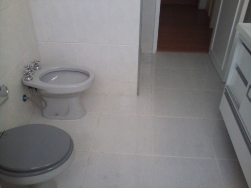 Apartamento para alugar com 3 quartos, 140m² - Foto 17