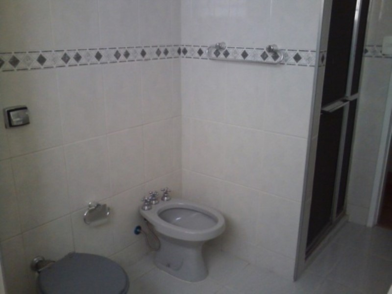 Apartamento para alugar com 3 quartos, 140m² - Foto 18