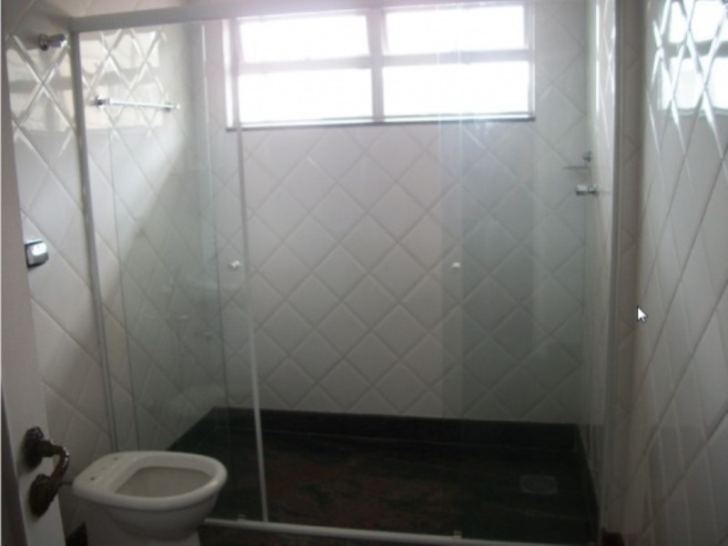 Apartamento para alugar com 3 quartos, 200m² - Foto 15