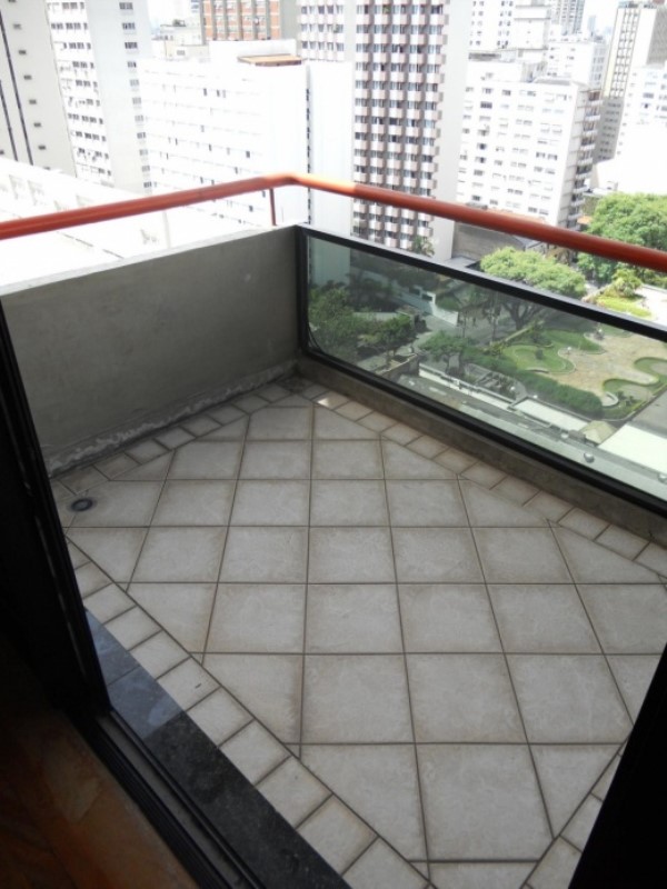 Apartamento para alugar com 1 quarto, 90m² - Foto 6