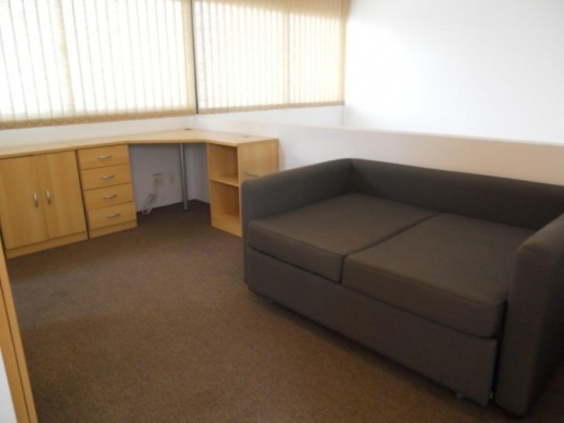 Apartamento para alugar com 1 quarto, 90m² - Foto 12