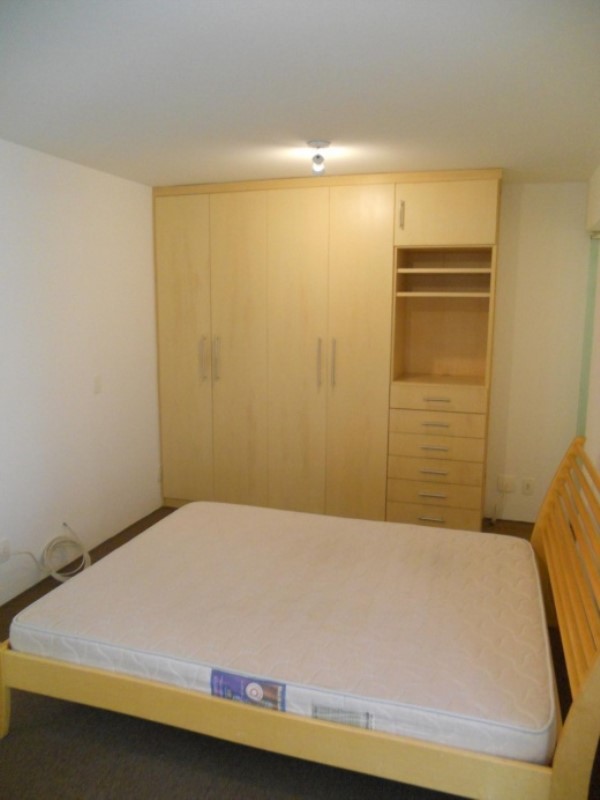 Apartamento para alugar com 1 quarto, 90m² - Foto 15