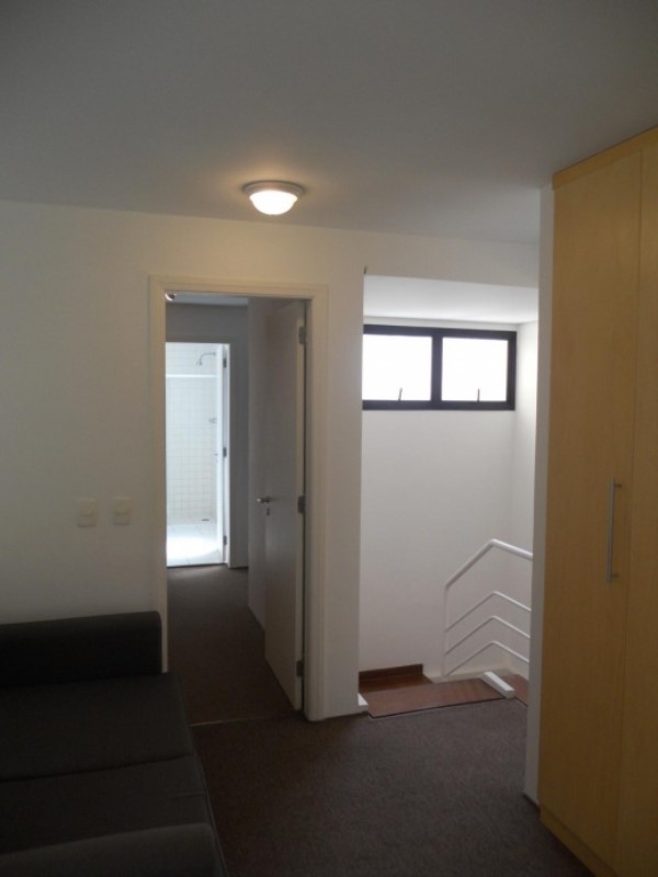 Apartamento para alugar com 1 quarto, 90m² - Foto 16