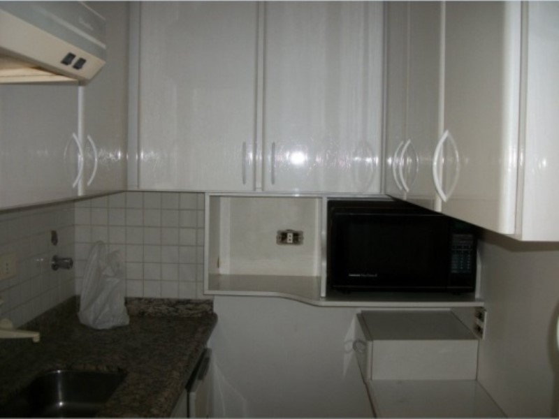 Apartamento para alugar com 2 quartos, 70m² - Foto 7