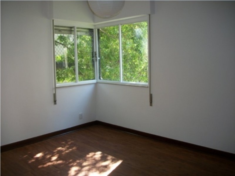 Apartamento para alugar com 2 quartos, 120m² - Foto 8