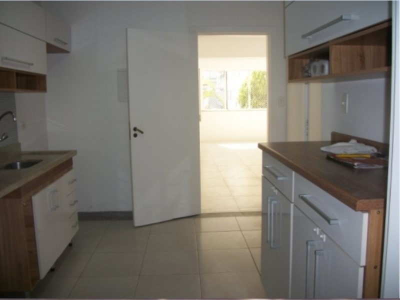 Apartamento para alugar com 2 quartos, 120m² - Foto 23