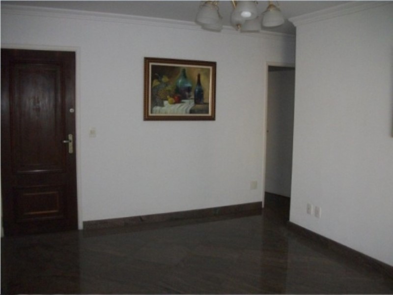 Apartamento para alugar com 3 quartos, 110m² - Foto 1