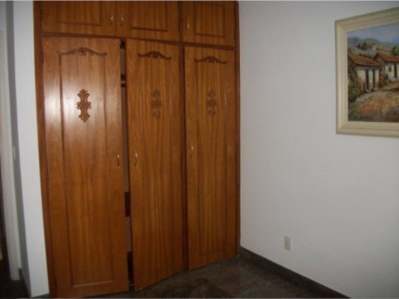 Apartamento para alugar com 3 quartos, 110m² - Foto 5