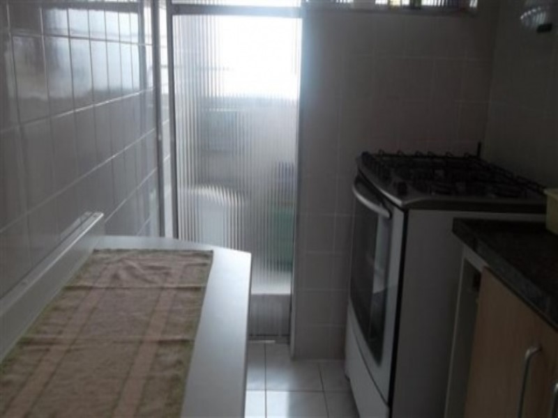 Apartamento à venda com 2 quartos, 48m² - Foto 2