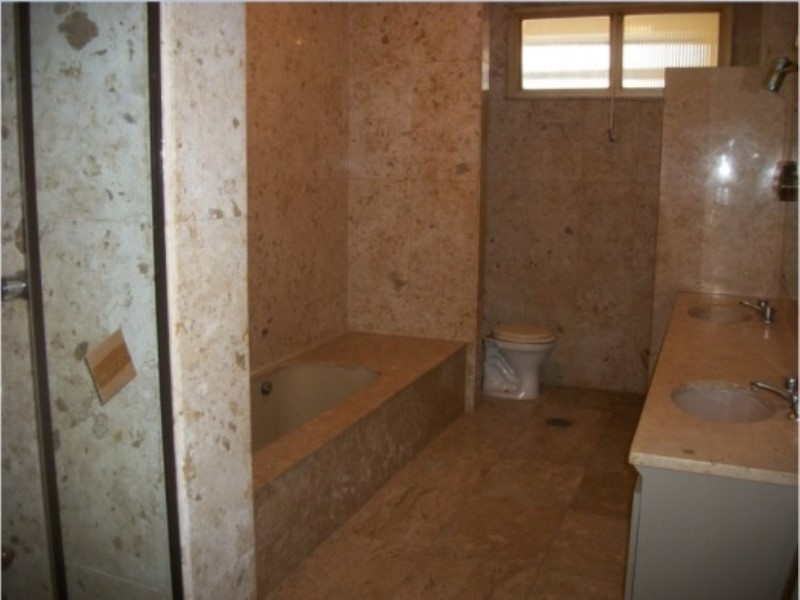 Apartamento para alugar com 3 quartos, 190m² - Foto 7