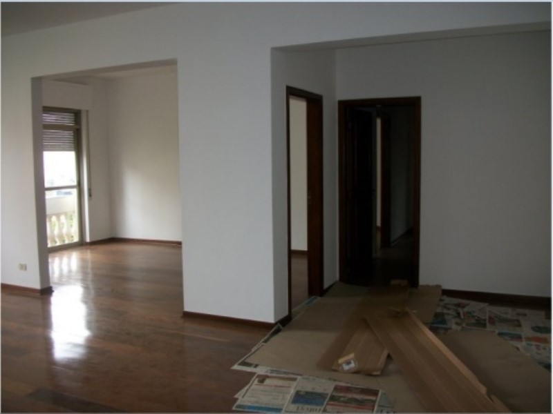 Apartamento para alugar com 3 quartos, 190m² - Foto 14