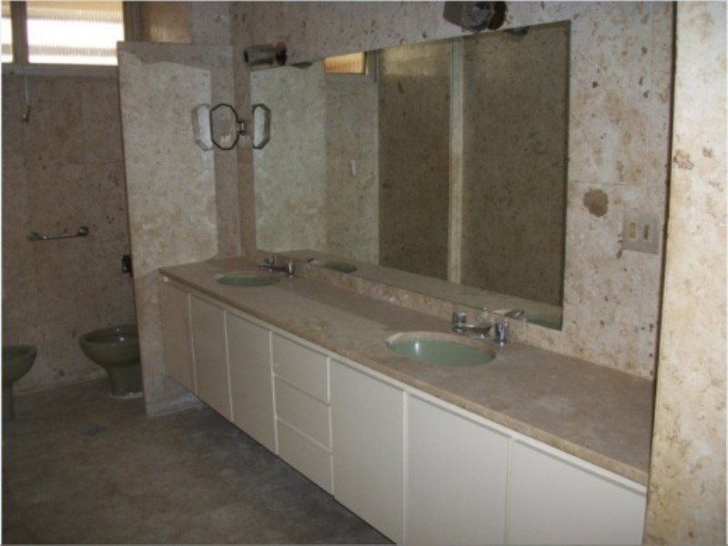 Apartamento para alugar com 3 quartos, 190m² - Foto 18